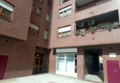 Local comercial en venta con 60m² en Zaragoza, en la zona de Actur-Rey Fernando, Calle Jorge Manrique foto