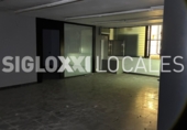 Local comercial en alquiler con 292m² en Barcelona, en la zona de el Turó de la Peira, Carrer del Doctor Pi i Molist foto