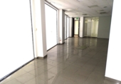 171m² locaux commerciaux pour vente à Dos Hermanas, Avenida REYES CATOLICOS, 105 photo