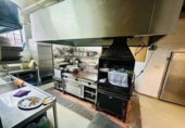 271m² restaurant for sale in El Molar, Calle Canales photo