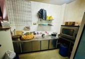 271m² restaurant for sale in El Molar, Calle Canales photo