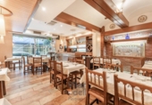 Local comercial en venta con 127m² en l'Hospitalet de Llobregat, en la zona de Santa Eulàlia, Carrer del Mestre Carbó foto