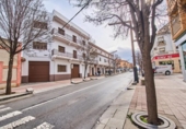 1344m² building for sale in Baza, Calle Enrique Enríquez photo