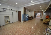 151m² commercial premises for sale in Játiva, Avenida de la República Argentina photo