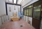 151m² commercial premises for sale in Játiva, Avenida de la República Argentina photo