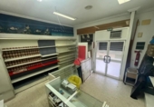 Papelería en venta con 52m² en Sevilla, en la zona de Polígono Sur, Calle Alfonso Lasso de la Vega foto