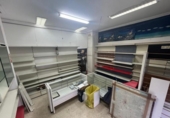 Papelería en venta con 52m² en Sevilla, en la zona de Polígono Sur, Calle Alfonso Lasso de la Vega foto