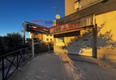 240m² commercial premises for sale in Campo Real, Calle Lope de Vega photo