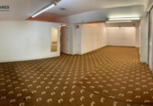 201m² commercial premises for sale in Vigo, photo