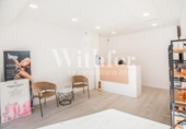 119m² commercial premises for sale in Barcelona, in the area of the Ancient Left of the Eixample, Carrer del Comte Borrell photo