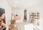 119m² commercial premises for sale in Barcelona, in the area of the Ancient Left of the Eixample, Carrer del Comte Borrell photo