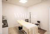 119m² commercial premises for sale in Barcelona, in the area of the Ancient Left of the Eixample, Carrer del Comte Borrell photo