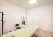 119m² commercial premises for sale in Barcelona, in the area of the Ancient Left of the Eixample, Carrer del Comte Borrell photo