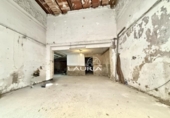 263m² commercial premises for sale in Valencia, in the area of Trinidad, Calle de Almazora photo