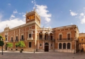 263m² commercial premises for sale in Valencia, in the area of Trinidad, Calle de Almazora photo