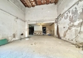 263m² commercial premises for sale in Valencia, in the area of Trinidad, Calle de Almazora photo