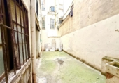 263m² commercial premises for sale in Valencia, in the area of Trinidad, Calle de Almazora photo