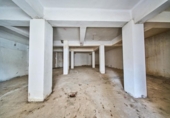 154m² commercial premises for sale in Baza, Plaza Mayor photo