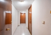 38m² commercial premises for sale in Madrid, in the area of Peñagrande, Calle de Santiago de Compostela photo