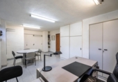 38m² commercial premises for sale in Madrid, in the area of Peñagrande, Calle de Santiago de Compostela photo