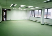 95m² bureau pour vente à Derio, Barrio Arteaga photo