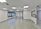 1375m² entrepôt industriel pour vente à Derio, Calle de Ugaldeguren photo