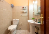 Local comercial en venta con 61m² en Granada, en la zona de Los Vergeles foto