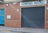 Local comercial en venta con 183m² en Camas, Calle Mariana de Pineda foto