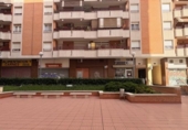 Local comercial en venta con 145m² en l'Hospitalet de Llobregat, en la zona de Santa Eulàlia, Avinguda del Carrilet foto