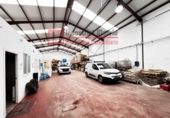 458m² warehouse for sale in Arganda del Rey, Calle del Brezo photo