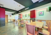 Bar en venta con 140m² en Mondragón foto