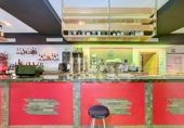 Bar en venta con 140m² en Mondragón foto