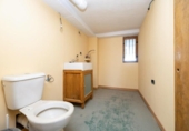 64m² commercial premises for sale in Peligros, Calle Veleta photo