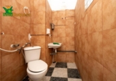 195m² bar for sale in Maracena, Calle del Carmen photo