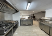 Restaurante en venta con 112m² en Empuriabrava, en la zona de Empuriabrava, Carrer d'Emili Vendrell foto