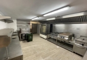 Restaurante en venta con 112m² en Empuriabrava, en la zona de Empuriabrava, Carrer d'Emili Vendrell foto