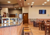 486m² restaurant for sale in Gijón, Calle de la Forja photo