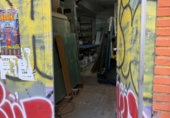Local comercial en venta con 101m² en Madrid, en la zona de Aluche, Calle de Ocaña foto