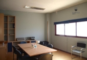 744m² entrepôt industriel pour vente à Leganés, Calle Puerto de Navafría photo