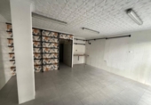 Local comercial en venta con 53m² en Sevilla, en la zona de Barriada Pino Montano foto