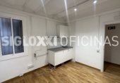 Oficines
en lloguer
amb 100m² a Barcelona, a la zona de la Dreta de l'Eixample, Carrer de la Diputació foto