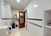 Oficina en alquiler con 150m² en Dos Hermanas, en la zona de Montequinto foto