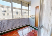 Oficina en alquiler con 150m² en Dos Hermanas, en la zona de Montequinto foto