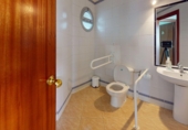 Oficina en alquiler con 150m² en Dos Hermanas, en la zona de Montequinto foto