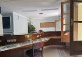160m² commercial premises for sale in Valladolid, in the area of University photo