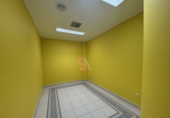 160m² commercial premises for sale in Valladolid, in the area of University photo