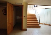 Local comercial en alquiler con 175m² en Logroño foto