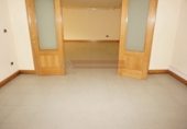 Local comercial en alquiler con 175m² en Logroño foto