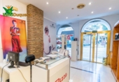 Local comercial en venta con 193m² en Granada, en la zona de Barrio del Hospital Real, Avenida del Hospicio foto