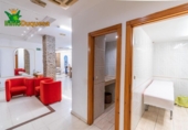 Local comercial en venta con 193m² en Granada, en la zona de Barrio del Hospital Real, Avenida del Hospicio foto